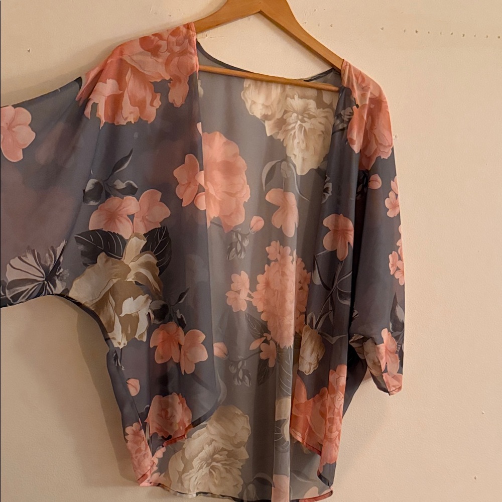 Floral Kimono Sleeve Top
